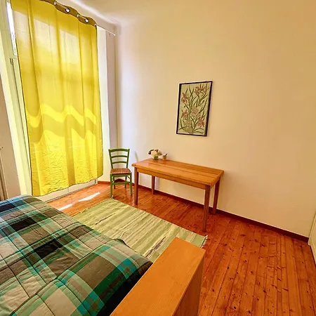 Al Apartment *